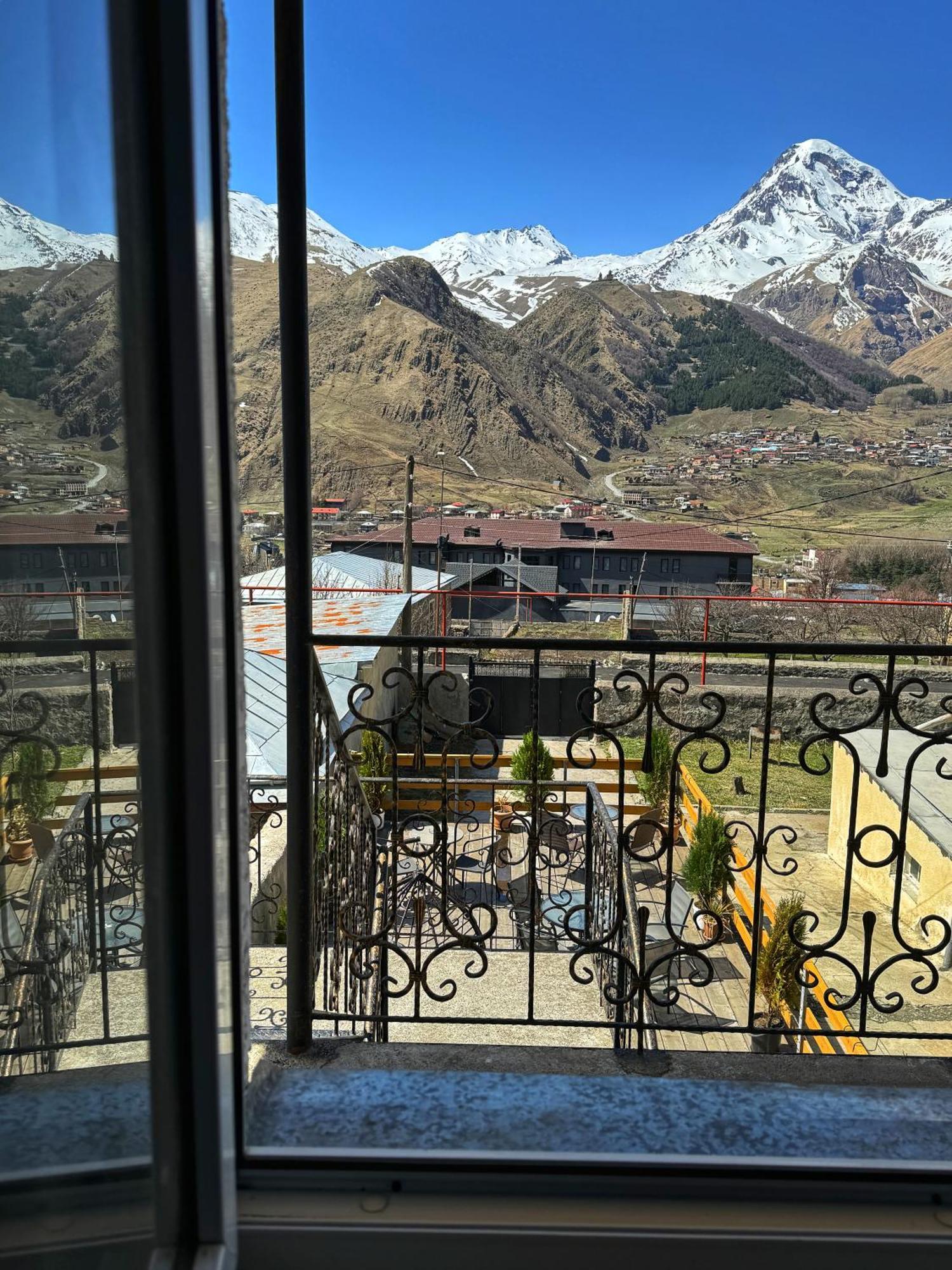 Hotel Elia Kazbegi Dış mekan fotoğraf