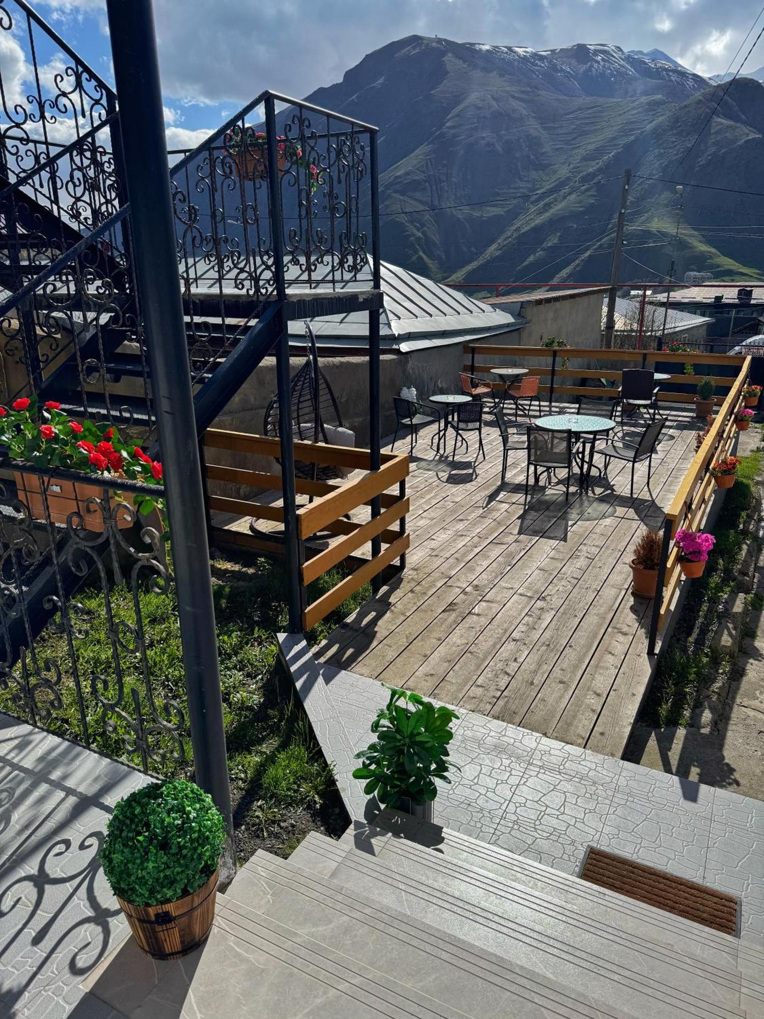 Hotel Elia Kazbegi Dış mekan fotoğraf